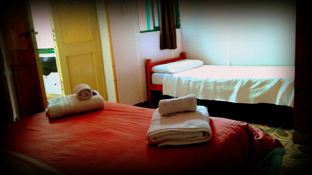 Hostal Yatasto Salta Buitenkant foto