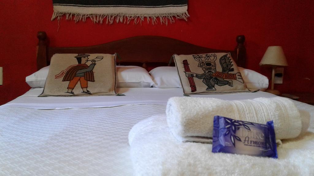 Hostal Yatasto Salta Buitenkant foto