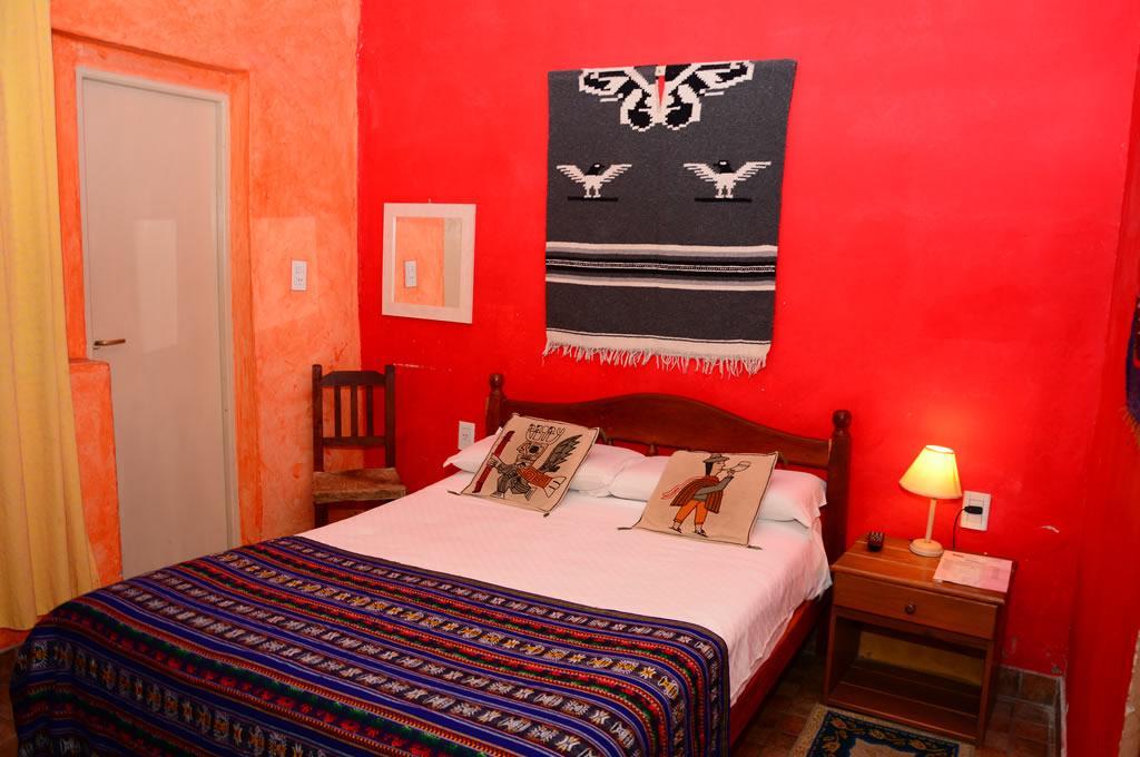 Hostal Yatasto Salta Buitenkant foto