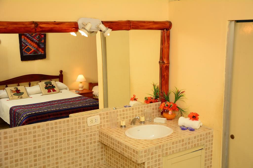 Hostal Yatasto Salta Buitenkant foto