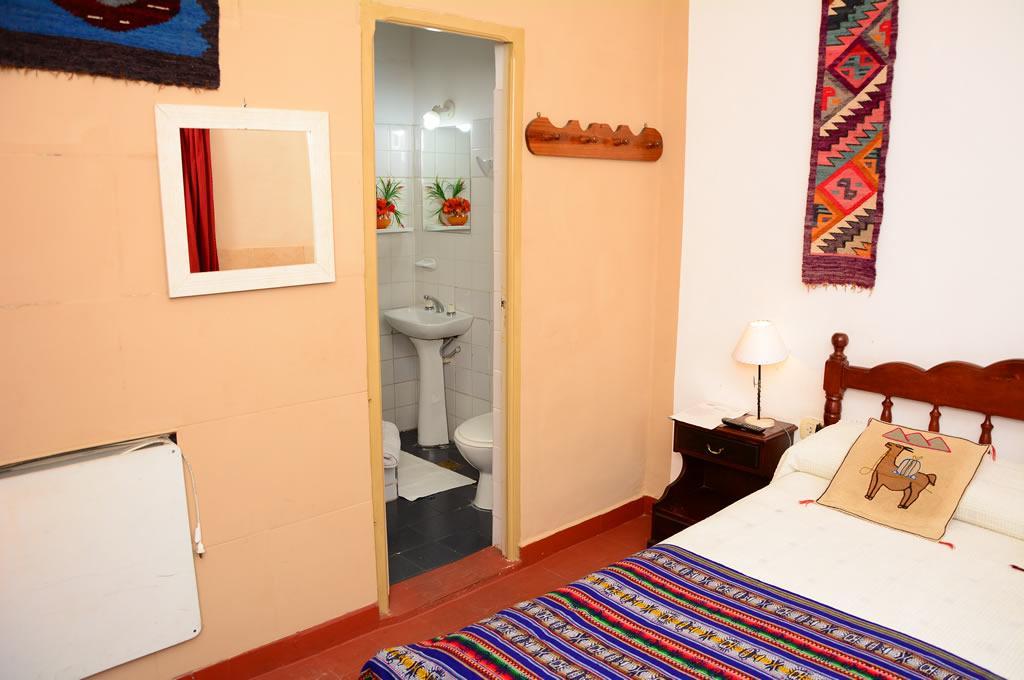 Hostal Yatasto Salta Buitenkant foto