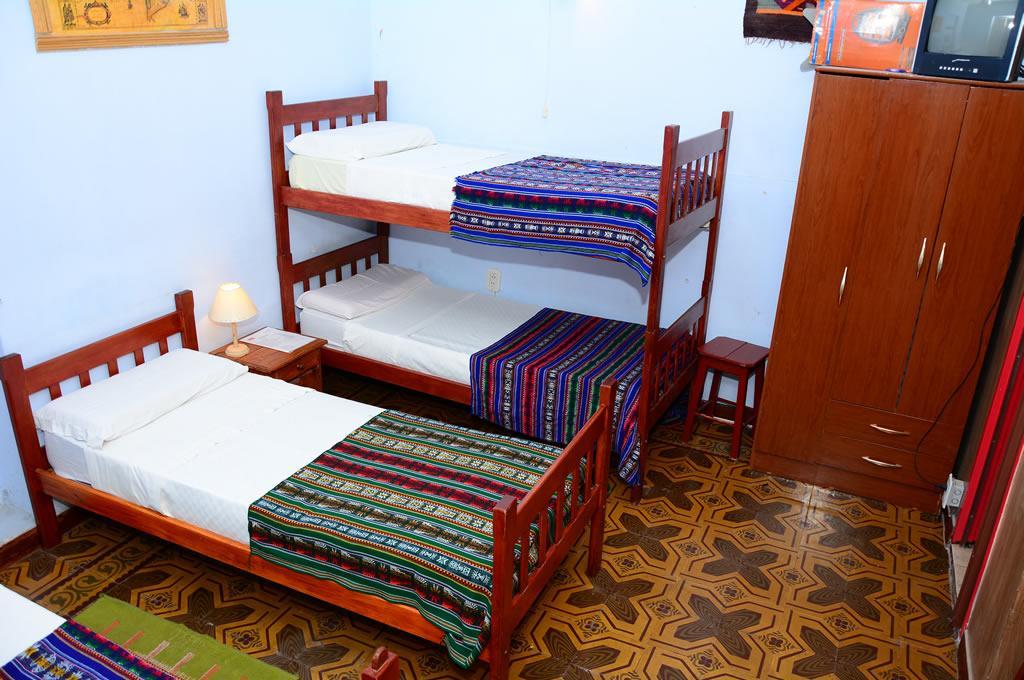 Hostal Yatasto Salta Buitenkant foto